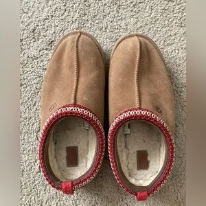 Girl’s UGG Tazz Slippers